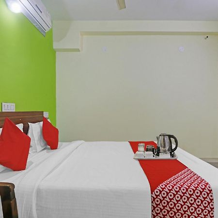 Super Hotel O Dk Reddy Square ไฮเดอราบัด ภายนอก รูปภาพ