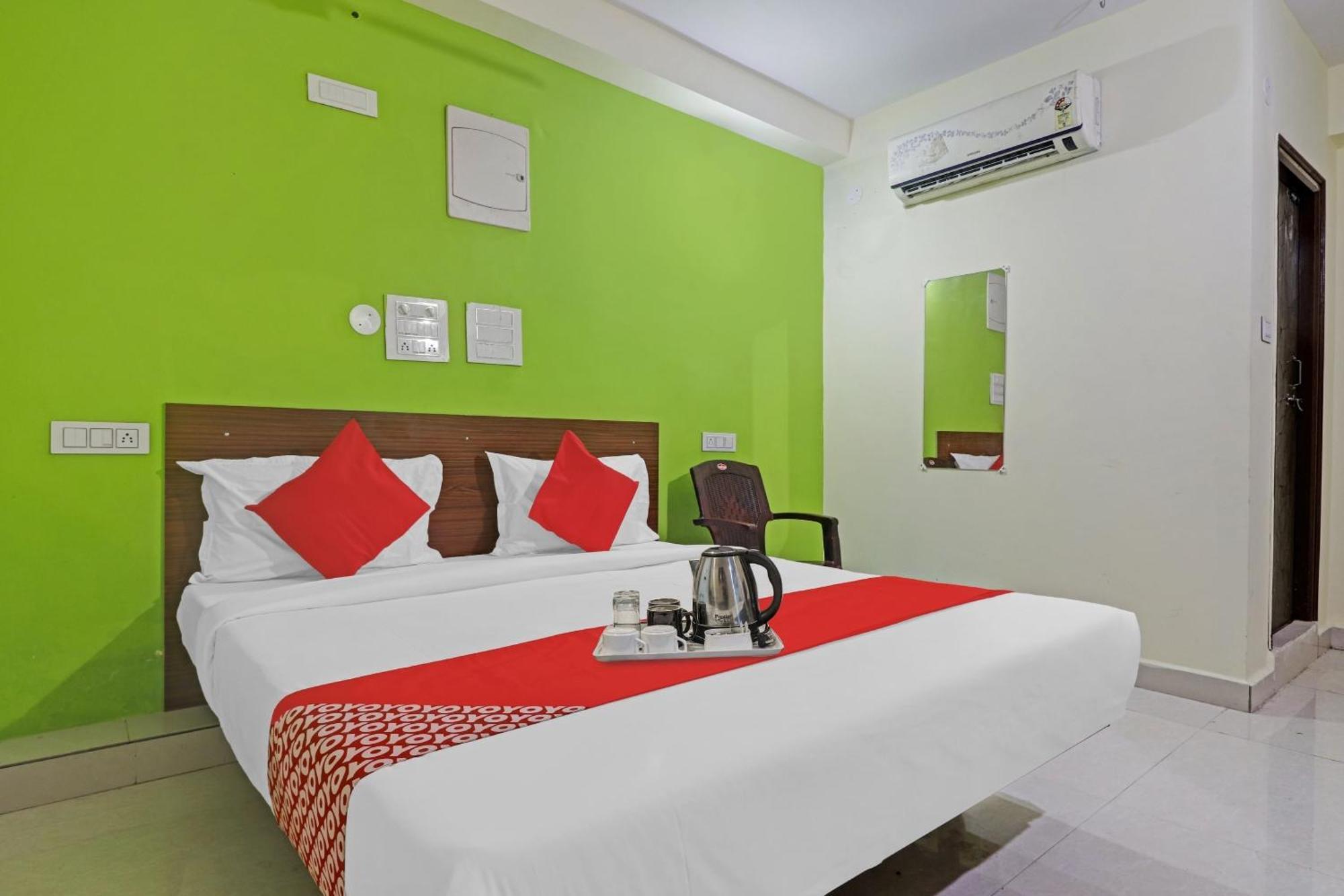 Super Hotel O Dk Reddy Square ไฮเดอราบัด ภายนอก รูปภาพ
