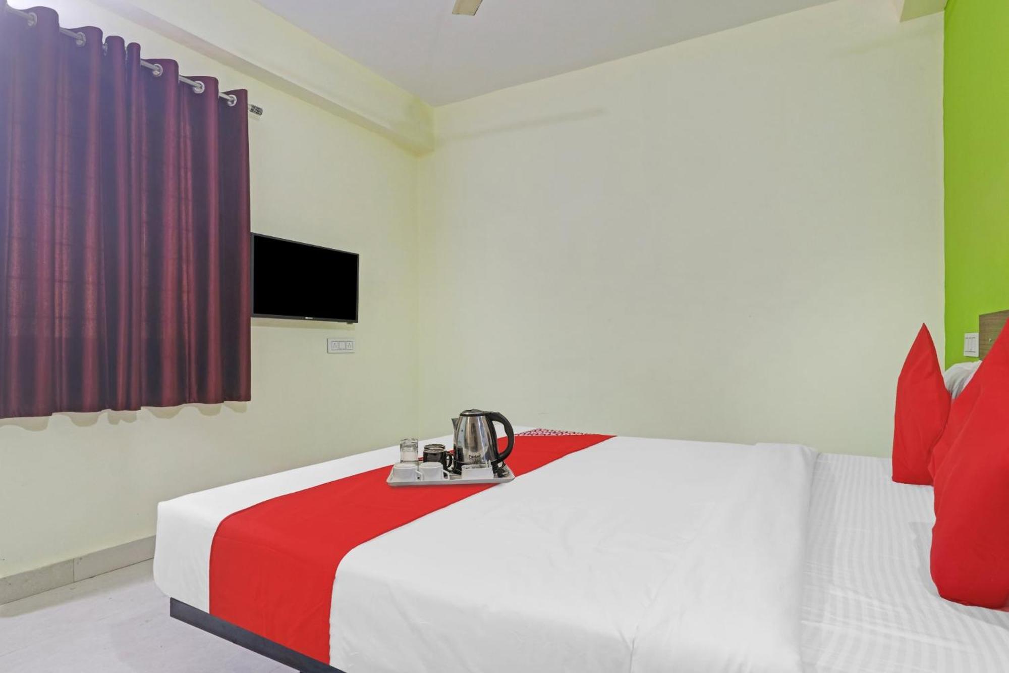 Super Hotel O Dk Reddy Square ไฮเดอราบัด ภายนอก รูปภาพ