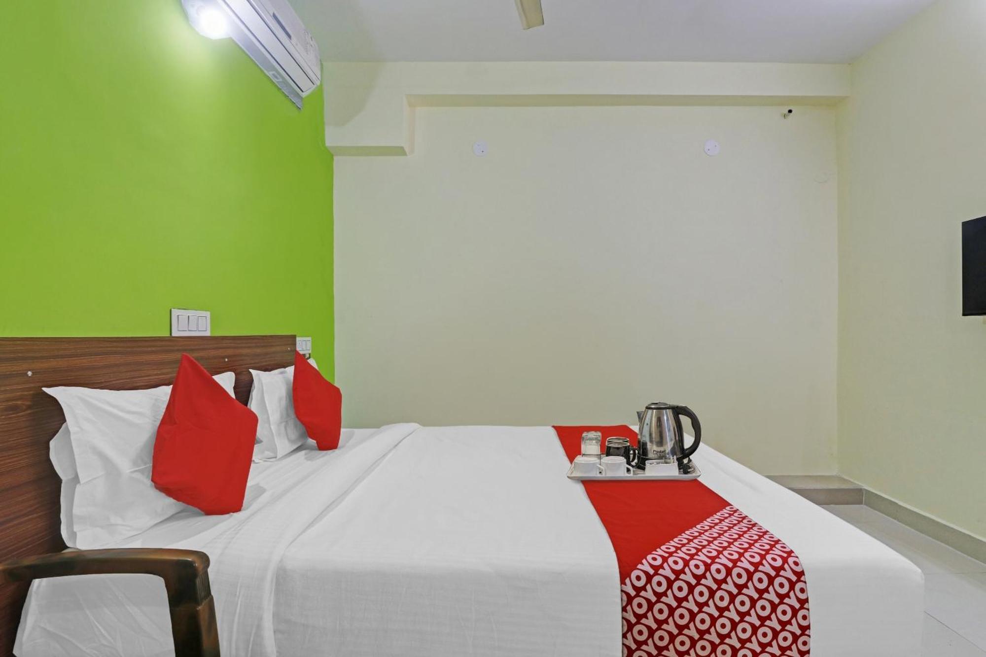 Super Hotel O Dk Reddy Square ไฮเดอราบัด ภายนอก รูปภาพ